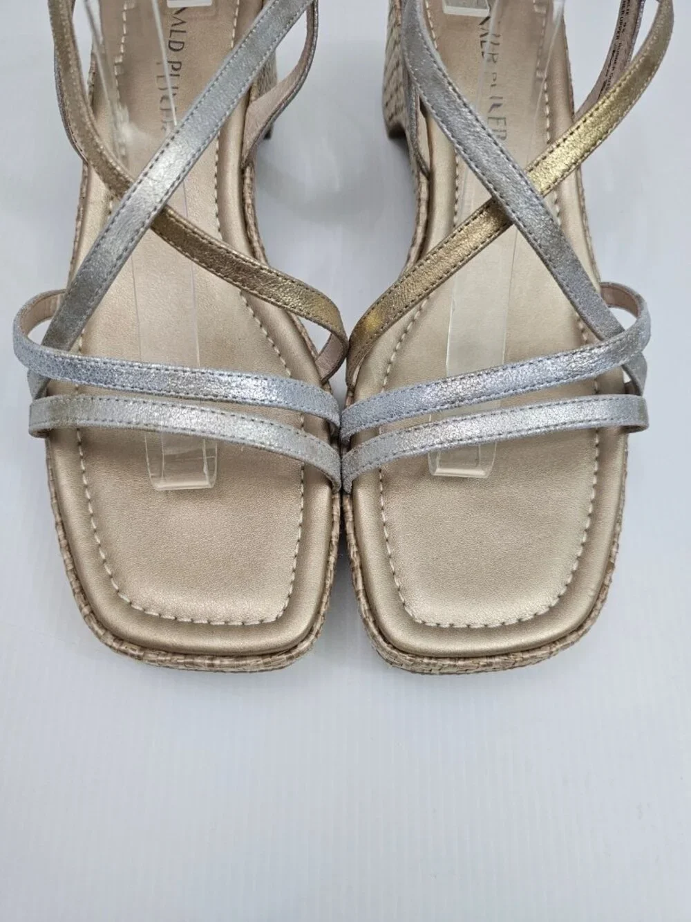 Donald Pliner Rosalie Strappy Wedge Sandal Womens 9.5 Platino Gold Leather NEW